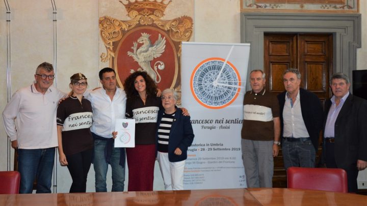 FRANCESCO NEI SENTIERI, OLTRE 100 BICI D’EPOCA IN TOUR TRA PERUGIA E ASSISI
