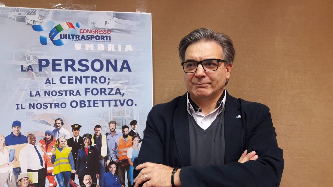 PIANO RIFIUTI, CECCHETTI (UIL TRASPORTI): “BENE L’ACCORPAMENTO DELLE GARE PER RACCOLTA, SPAZZAMENTO, TRASPORTO E GESTIONE IMPIANTI: È SALVAGUARDIA DEI LAVORATORI”