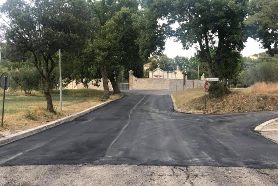 GUARDEA, COMPLETATI LAVORI ASFALTATURA E PUBBLICA ILLUMINAZIONE