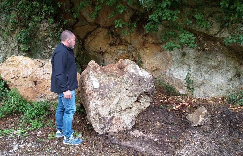MALTEMPO, PROVINCIA CHIUDE TRATTO SP 74 FERENTILLO-CASTELLONALTO PER CADUTA MASSO