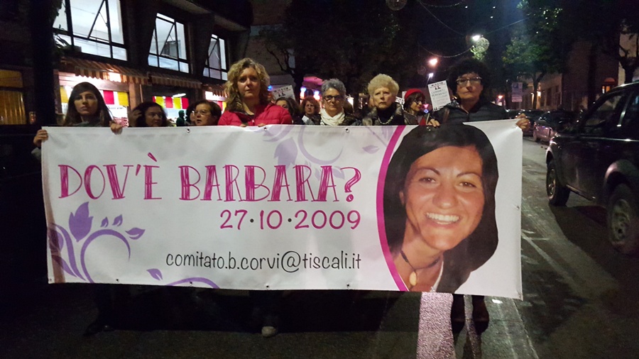 BARBARA CORVI, CONSIGLIERA PARITÀ PROVINCIA TERNI PARTECIPA A FIACCOLATA AMELIA PER DECENNALE SCOMPARSA