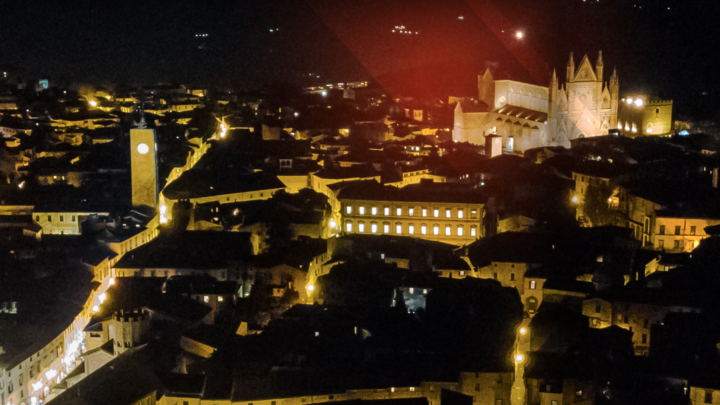 ACCENSIONE DELLE LUCI DI NATALE E INAUGURAZIONE DEL VILLAGGIO NATALIZIO. IL 29 NOVEMBRE H 17:30