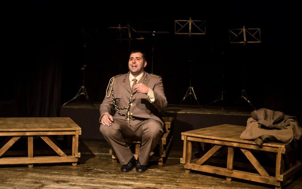 SI INAUGURA DOMENICA 10 NOVEMBRE CON FEDERICO PERROTTA  LA STAGIONE 2019/2020 DEL TEATRO SPAZIO FABBRICA DI LUGNANO IN TEVERINA.