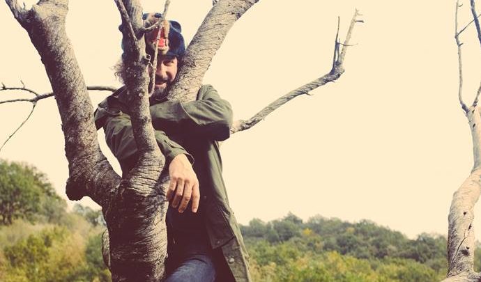 VINICIO CAPOSSELA “DI CITTÀ IN CITTÀ… (E PORTA L’ORSO)”, MANCA POCO PER L’ARRIVO A PERUGIA.