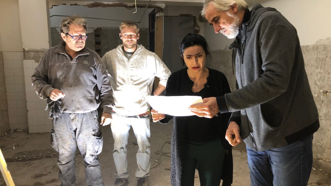 ENTRO FINE ANNO TERMINERANNO I LAVORI   PER I NUOVI SPOGLIATOI E SERVIZI  NELLA PALESTRA DELLA SCUOLA FIUMI