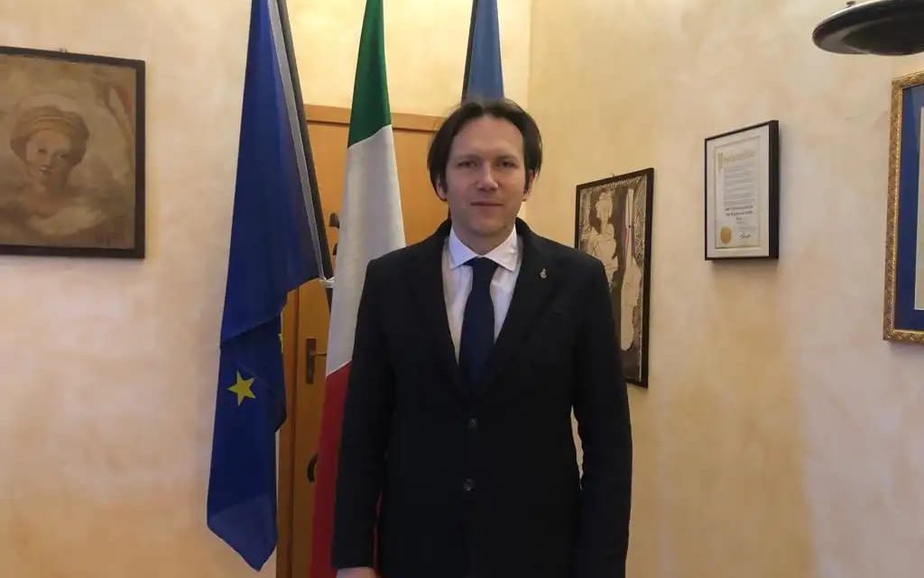 CONTRIBUTI PER GLI ASILI NIDO PRIVATI  E PER LE SCUOLE DELL’INFANZIA PARITARIE  CONNESSIONE VELOCE IN TUTTI I COMPRENSIVI  EDILIZIA SCOLASTICA: TAVOLI DI LAVORO PER GLI SPAZI