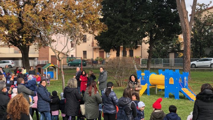 RIQUALIFICATE 27 AREE VERDI  INAUGURATI I GIOCHI ALLA “CIMINO”