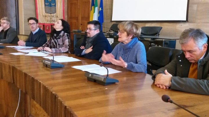 AVIGLIANO UMBRO, PRESENTATA IN PROVINCIA EDIZIONE 2020 “TRIONFO DEL CARNEVALE” CON MASCHERE UMBRE COMMEDIA DELL’ARTE