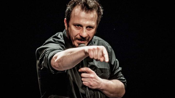 LA COMICITÀ IRRIVERENTE DI GIORGIO MONTANINI (GIOVEDÌ 23 GENNAIO, ORE 21.15,  AUDITORIUM SAN DOMENICO) APRE A FOLIGNO IL 2020 DELLE INIZIATIVE TARGATE PARTERRE