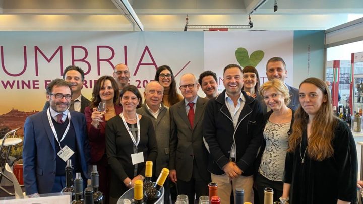 DAL 13 AL 15 GENNAIO 10 CANTINE UMBRE, IN RAPPRESENTANZA DELL’UMBRIA DEL VINO E PROVENIENTI  DA VARIE AREE VINICOLE REGIONALI, SARANNO ALL’EVENTO CHE PRESENTA LE ECCELLENZE ITALIANE  AL MERCATO DEI PAESI BASSI CON LA FORMULA DELLO STAND COLLETTIVO  CURATO DALLA SOCIETÀ COOPERATIVA DEL VINO UMBRO