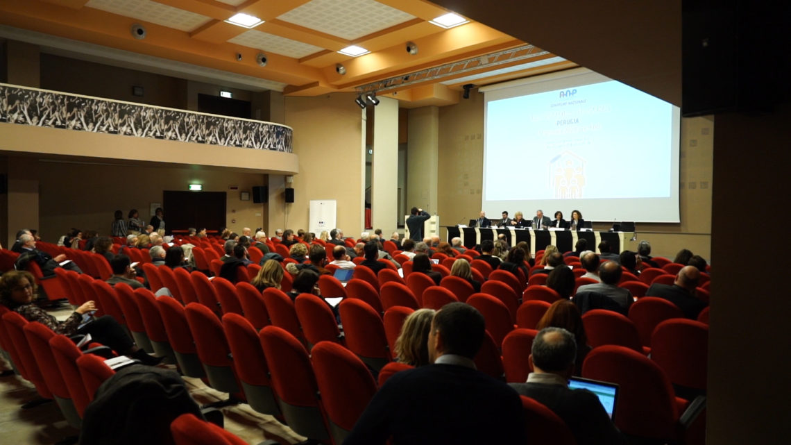 A PERUGIA DIRIGENTI SCOLASTICI DA TUTTA ITALIA: PAROLA D’ORDINE ‘SBUROCRATIZZAZIONE’
