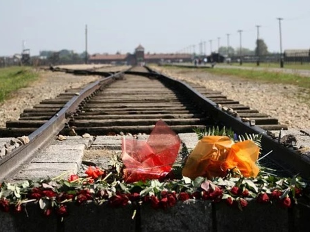 OLTRE IL VISIBILE CELEBRA LA GIORNATA DELLA MEMORIA