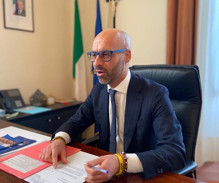 TURISMO: “UMBRIA, CAMBIO DI PASSO: LA VIA DI FRANCESCO COME IL CAMMINO DI SANTIAGO DI COMPOSTELA” – IL PRESIDENTE SQUARTA: “VALORIZZARE I PERCORSI PER ITINERARI A PIEDI E IN BICI”