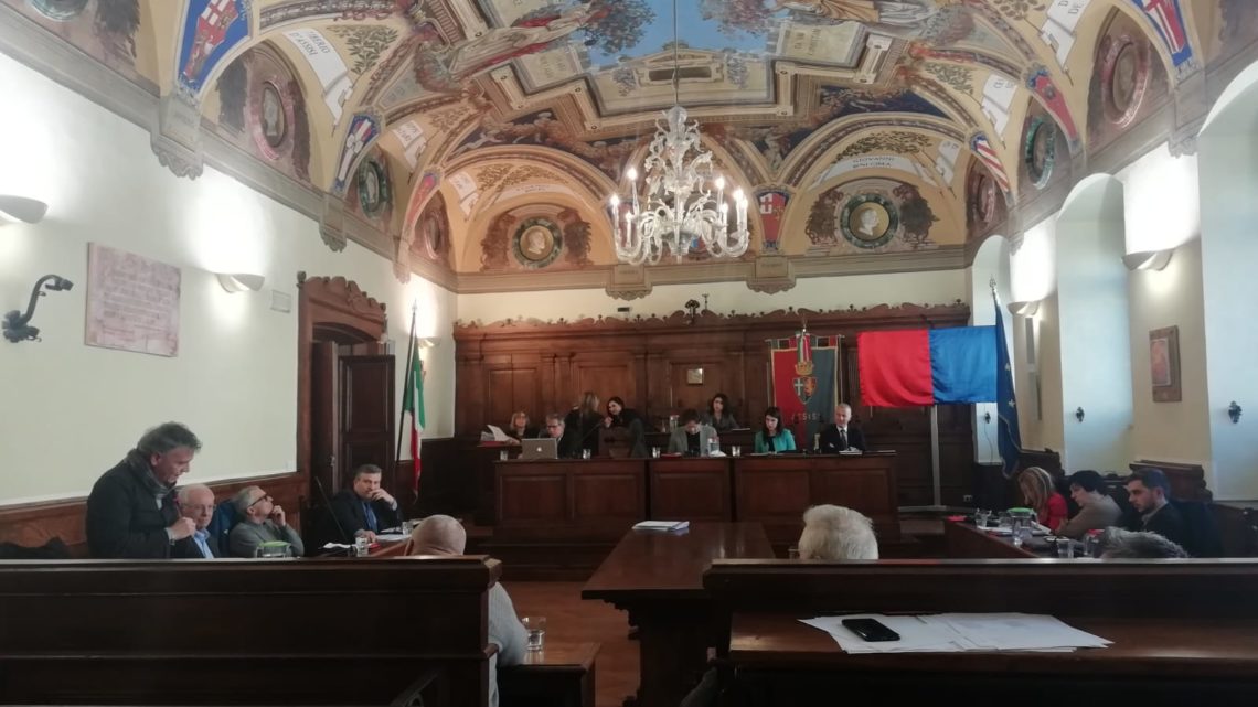 IL CONSIGLIO COMUNALE ALL’UNANIMITA’ HA DECISO  IL CONFERIMENTO DELLA CITTADINANZA ONORARIA PER LA PACE  A TUTTI I SOPRAVISSUTI ITALIANI ALLA SHOAH
