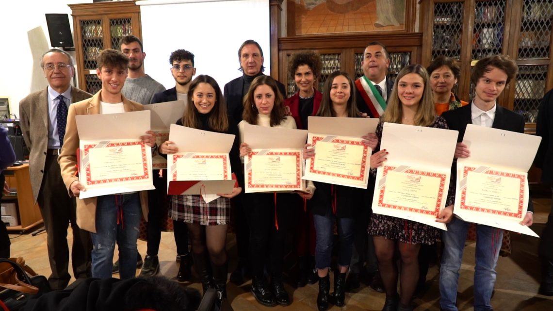 TODI, ALTRI OTTO STUDENTI PREMIATI CON LE BORSE DI STUDIO FRANCO TODINI
