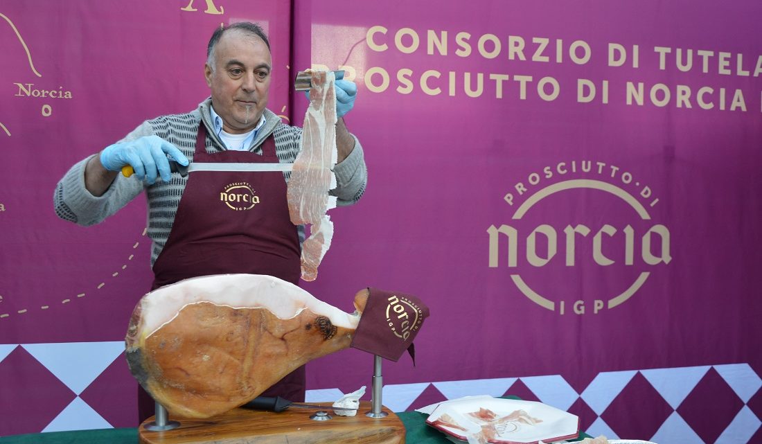 SOLIDARIETÀ AI TEMPI DEL COVID-19:  IL CONSORZIO DI TUTELA DELL’I.G.P. PROSCIUTTO DI NORCIA  DONA DPI E RESPIRATORI AL PRONTO SOCCORSO DI SPOLETO