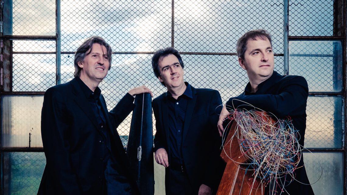 DOMENICA 23 FEBBRAIO 2020 ORE 17:30 TEATRO SERGIO SECCI CONCERTO OTTO – STAGIONE 45 ASSOCIAZIONE FILARMONICA UMBRA TRIO DI PARMA