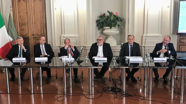 PALAZZO CESARONI: CONVEGNO SULLA VALUTAZIONE DELLE POLITICHE PER LA COMPETITIVITÀ E L’INNOVAZIONE DELLE IMPRESE IN UMBRIA – PRESENTATO VOLUME A CURA DI ASSEMBLEA LEGISLATIVA E UNIVERSITÀ PERUGIA