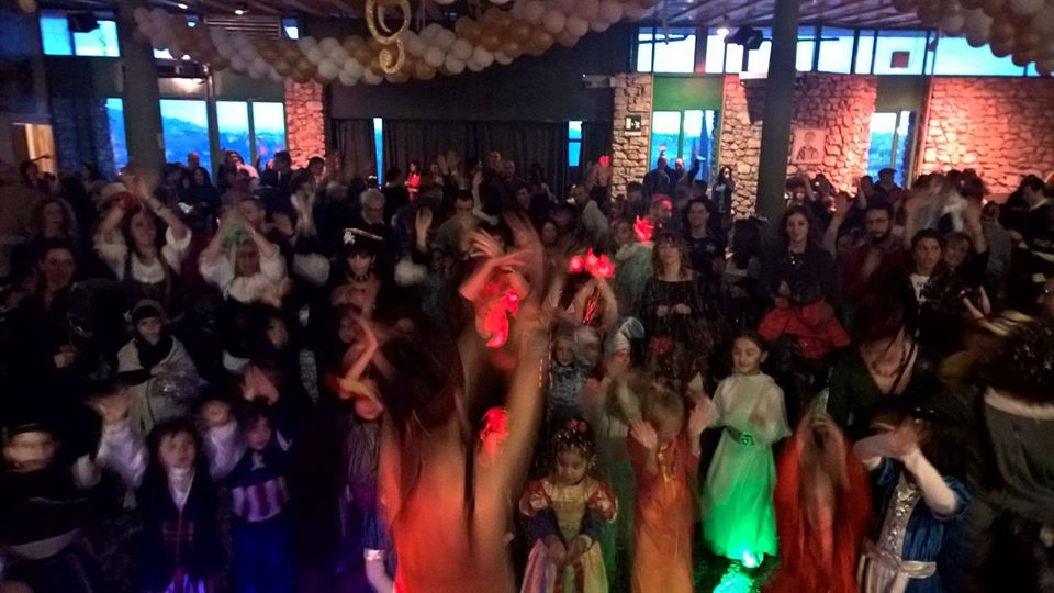 PERUGIA, GRANDE PARTY DI CARNEVALE AL PARCO CITTÀ DELLA DOMENICA
