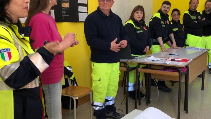 LEZIONE DI PROTEZIONE CIVILE  AL LICEO CLASSICO PROPERZIO