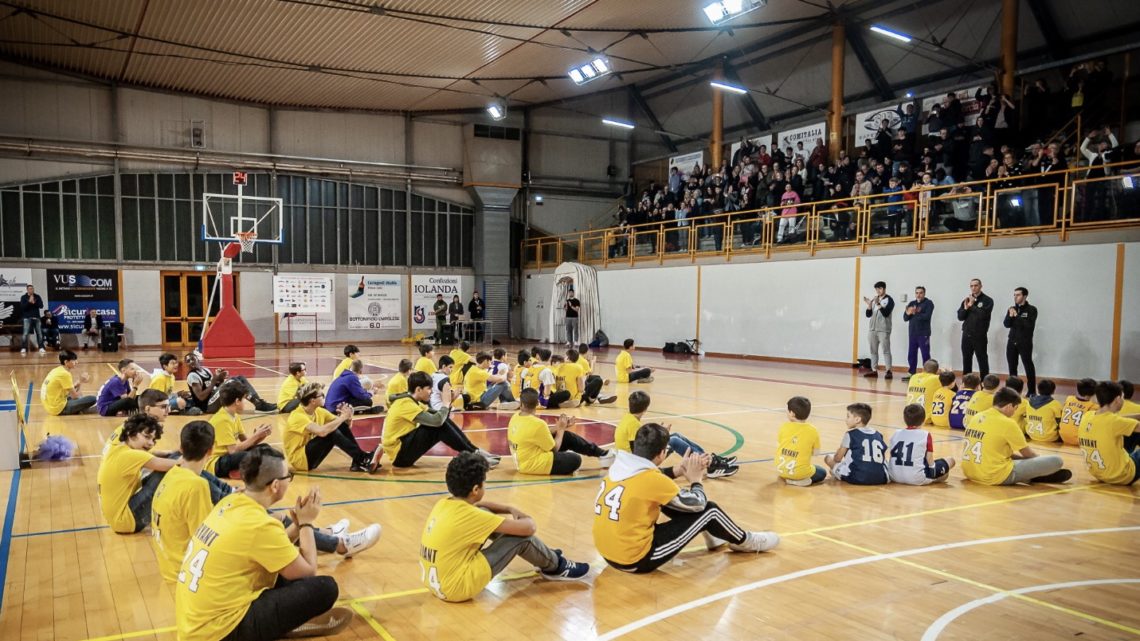 EKO GRUPPO ASSISI CADE AL PALASIR: NELLA SERATA DEDICATA A KOBE BRYANT VINCE OSIMO 62-79