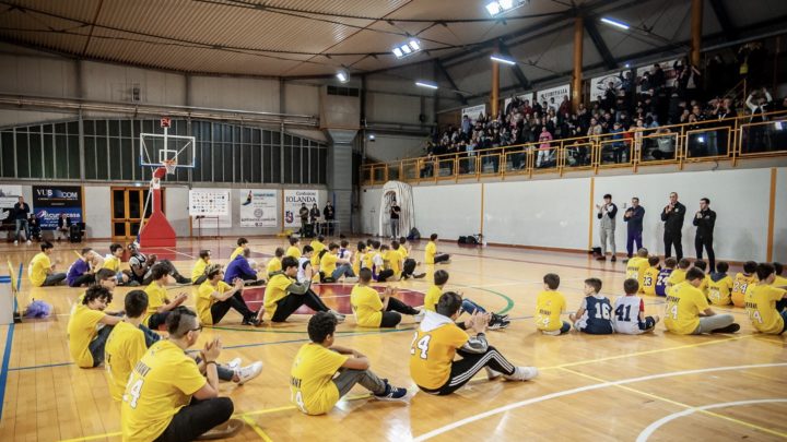 EKO GRUPPO ASSISI CADE AL PALASIR: NELLA SERATA DEDICATA A KOBE BRYANT VINCE OSIMO 62-79