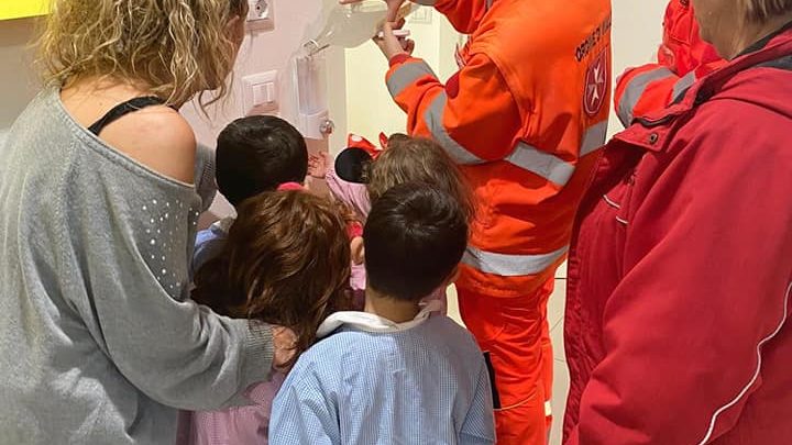 CISOM: DECINE DI GIOVANI VOLONTARI IMPEGNATI NEL PRE-TRIAGE A NARNI E AMELIA  “DA QUI PENSIAMO ALLA VOSTRA SALUTE, VOI RESTATE A CASA”