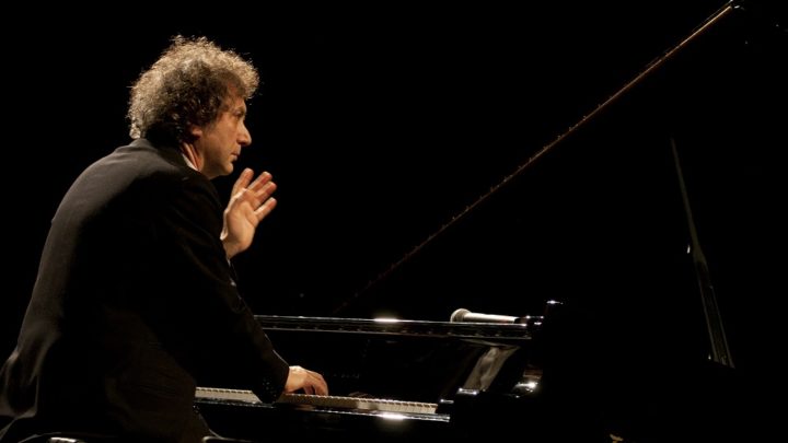 ‘FOLIGNO MUSICA’, IL PIANISTA E COMPOSITORE ROBERTO CACCIAPAGLIA IN CONCERTO  ALL’AUDITORIUM SAN DOMENICO.
