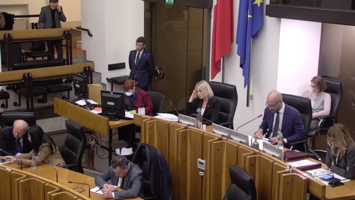 LAVORI D’AULA: APPROVATO ALL’UNANIMITÀ IL BILANCIO DI PREVISIONE 2020-’22 DELL’ASSEMBLEA LEGISLATIVA – FABBISOGNO DI 19 MILIONI E 238MILA EURO PER L’ANNO IN CORSO E IN CALO NEGLI ANNI SUCCESSIVI