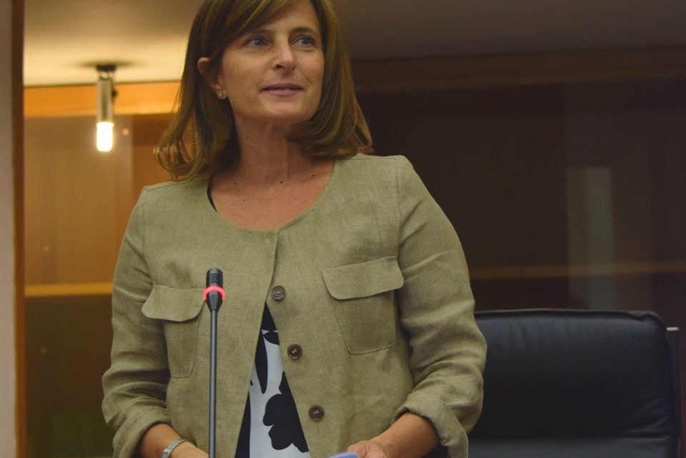 COVID-19: “COSTRUIAMO INSIEME PROPOSTE CONCRETE PER FRONTEGGIARE L’EMERGENZA” – PORZI (PD) “AUMENTO POSTI TERAPIA INTENSIVA, RAFFORZARE IL PERSONALE, INTERVENTI SU LAVORO E SCUOLE PER LIMITARE IL CONTAGIO”
