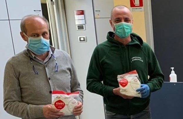 I PAGLIACCI E INTERMANA NAHARS  CONSEGNANO LE PRIME 300 MASCHERINE ALL’OSPEDALE DI TERNI