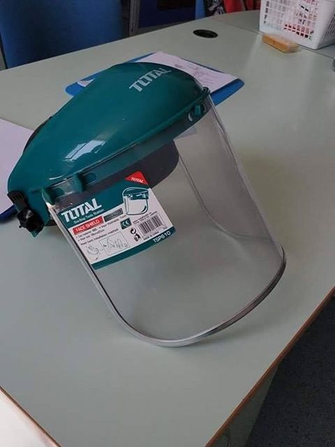 VISIERE IN POLICARBONATO E UOVA DI PASQUA SOLIDALI  E’ IL REGALO DE IL PETTIROSSO ALLE MALATTIE INFETTIVE DELL’OSPEDALE DI TERNI