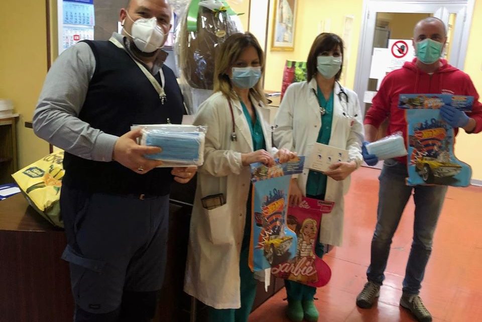 13MILA EURO PER MASCHERINE, VISIERE E TUTE IMPERMEABILI  LA RACCOLTA FONDI DE I PAGLIACCI E INTERAMNA NAHARS