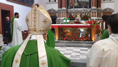 IL VESCOVO PIEMONTESE PELLEGRINO ALLA BASILICA DI SAN VALENTINO PER AFFIDARE LA CITTA’ ALLA PROTEZIONE DEL SANTO DELL’AMORE