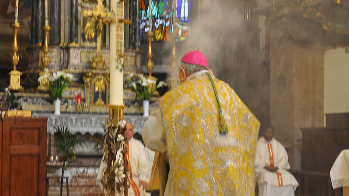 IN DIOCESI SONO SOSPESE LE RIUNIONI IN PRESENZA E LE ATTIVITA’ ORATORIALI FINO AL 14 NOVEMBRE – CONTINUANO LE CELEBRAZIONI IN CHIESA