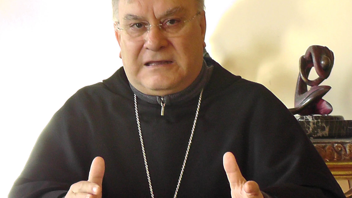 CORONAVIRUS – “UN’AMAREZZA PER UNA LIMITAZIONE CHE IO LEGGO COME UN ABUSO”. DICHIARAZIONE DEL VESCOVO GIUSEPPE PIEMONTESE SUL PROTRARSI DEL DIVIETO DELLE CELEBRAZIONI RELIGIOSE CON IL POPOLO, DISPOSTO DAL DPCM 26 APRILE.