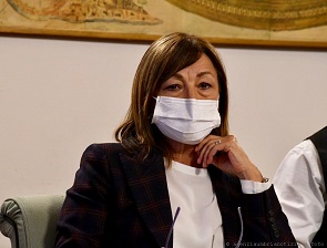 PRESIDENTE REGIONE UMBRIA TESEI: DPCM 26 APRILE CONTIENE MISURE DISCUTIBILI E IMBAVAGLIA REGIONI. SOTTOPORREMO A GOVERNO PROGRAMMA RIAPERTURE