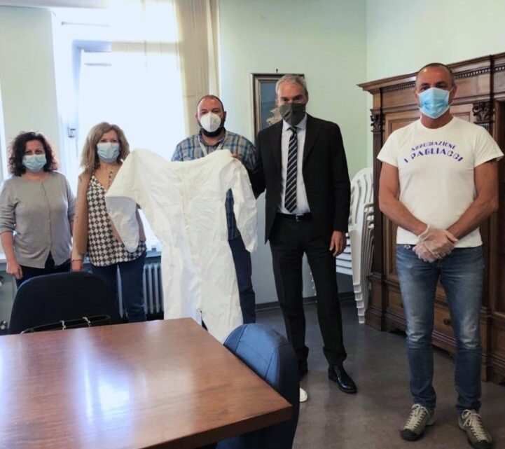 IN MEMORIA DI ALESSIO DURAZZI CENTO TUTE IMPERMEABILI PER L’OSPEDALE