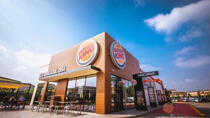 BURGER KING®: 114 DRIVE APERTI E TAVOLI PRENOTATI VIA APP