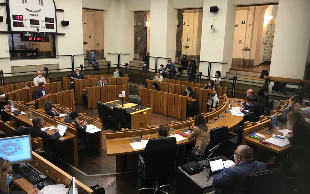 LAVORI D’AULA: “POSTAZIONE FISSA ALLA STAZIONE FERROVIARIA DI PERUGIA PER CONTRASTARE SPACCIO E PROSTITUZIONE” – APPROVATA A MAGGIORANZA MOZIONE LEGA-MINORANZA SI ASTIENE