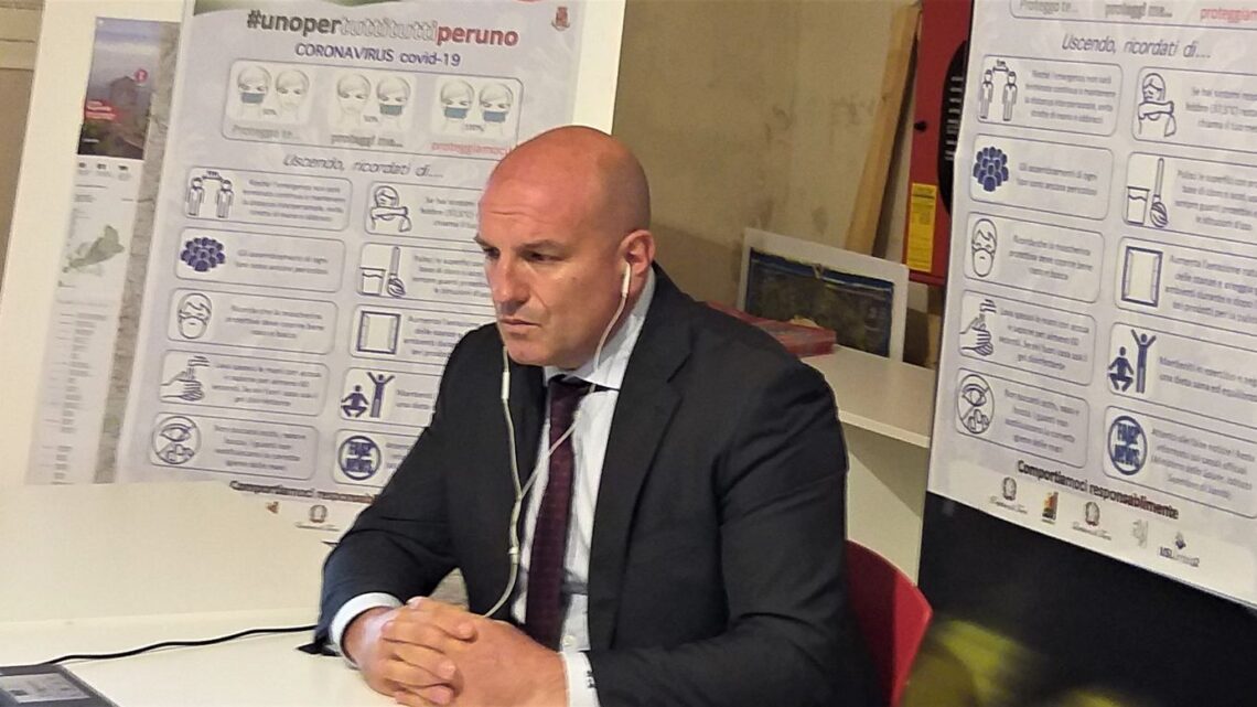 AL VIA LA CAMPAGNA #UNOPERTUTTITUTTIPERUNO CHE INSEGNA LE REGOLE PER PROTEGGERSI DAL CONTAGIO DA CORONAVIRUS