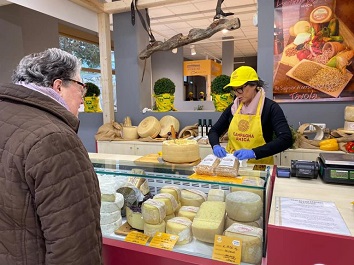 MERCATI, FIORONI: SODDISFATTI DELL’INTESA RAGGIUNTA IN TEMPI BREVISSIMI CON ANCI UMBRIA PER LA RIAPERTURA IN SICUREZZA DEGLI ESERCIZI DI COMMERCIO AMBULANTE