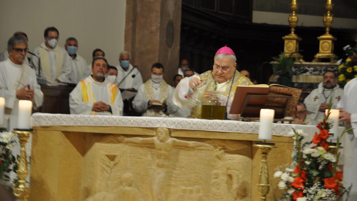 GIORNATA DEI POVERI – CELEBRAZIONE IN CATTEDRALE CON IL VESCOVO.  AIUTI STRAORDINARI PER LE FAMIGLIE IN DIFFICOLTA’ A CAUSA DELLA CRISI ECONOMICA CAUSATA DALLA PANDEMIA