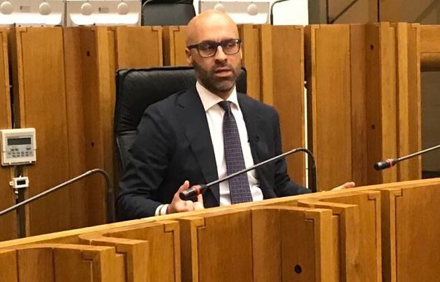 SOCIALE: “TRASPORTO DISABILI AL CENTRO SPERANZA? NON DEVONO PAGARE LE FAMIGLIE. SE I COMUNI NON CE LA FANNO SE NE FACCIA CARICO LA REGIONE” – NOTA DEL PRESIDENTE SQUARTA