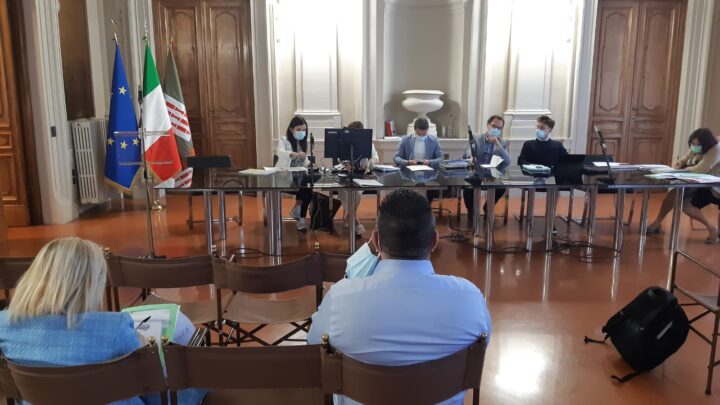 CORONAVIRUS: “MASCHERINE PROBLEMA MAI GRAVE IN UMBRIA” – IN TERZA COMMISSIONE AUDIZIONE DI FEDERFARMA E ASSOFARM