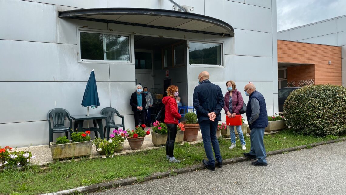 NOCERA UMBRA: “CON IL BUON SENSO SI PUÒ TROVARE UNA SOLUZIONE A NORMA DI LEGGE” – NOTA DI BIANCONI (MISTO) DOPO VISITA AL CENTRO SANITARIO POLIVALENTE