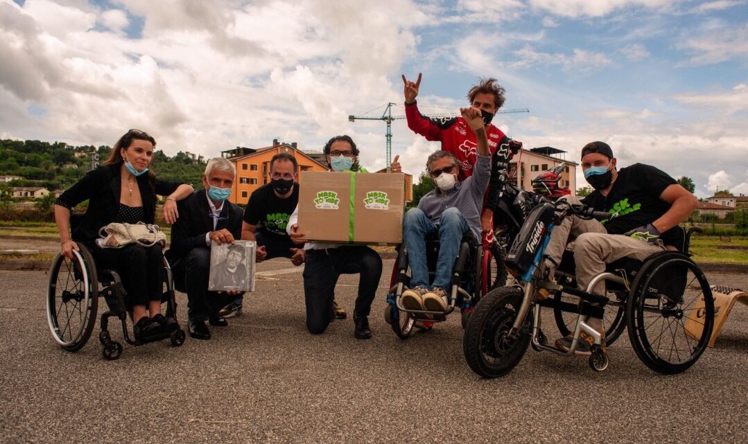 ACROBAZIE E SOLIDARIETÀ AL CENTRO PER L’AUTONOMIA UMBRO  LA TAPPA TERNANA DI MASK TO RIDE