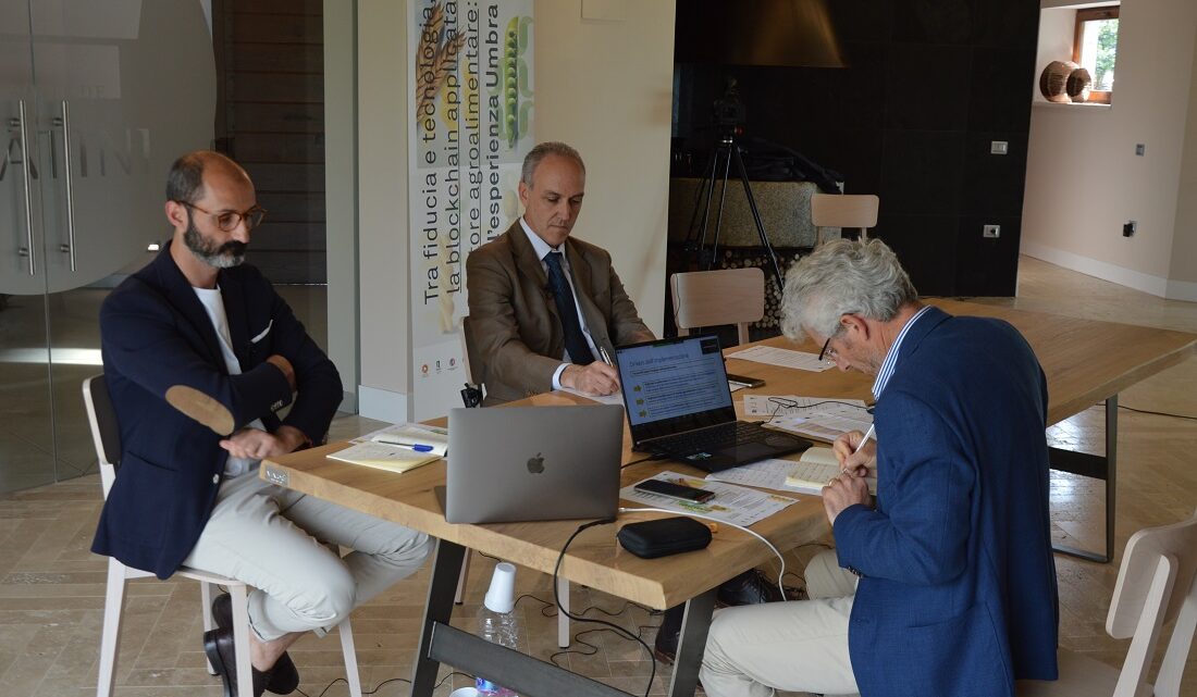 BLOCKCHAIN E AGROALIMENTARE, L’UMBRIA FOOD CLUSTER NE MOSTRA I VANTAGGI