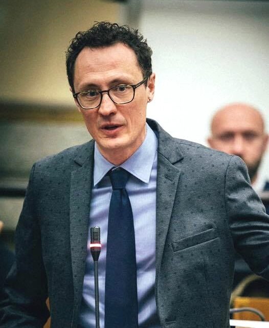 TEST RAPIDI: “RUOLO OPPOSIZIONE È VIGILARE. MINACCIARE DENUNCE PREVENTIVE A GIORNALISTI E CONSIGLIERI CONFIGURA DEGENERAZIONE POLITICA” – NOTA DI BORI E BETTARELLI (PD)