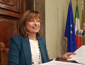 8 MARZO, PRESIDENTE TESEI: SOLO CON COSTANTE IMPEGNO COMUNE SI CREANO I PRESUPPOSTI PERCHÉ LE DONNE OTTENGANO UNA VERA PARI DIGNITÀ DI GENERE. UN PENSIERO ALLE DONNE UCRAINE, AFGHANE E TUTTE QUANTE VIVONO IN REALTÀ IN CUI DIRITTI UNIVERSALI SONO CALPESTATI 